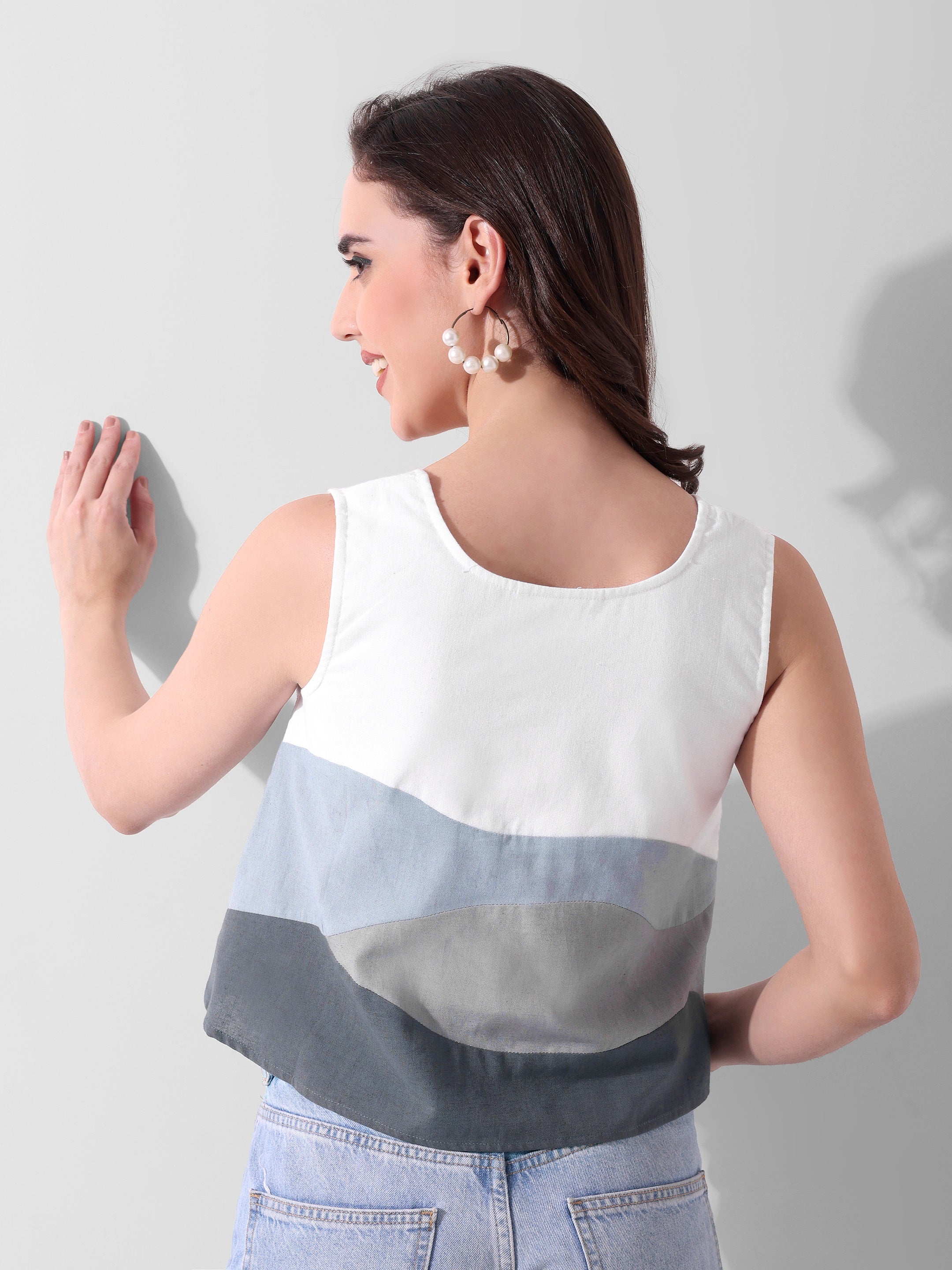 Layered Horizons Top